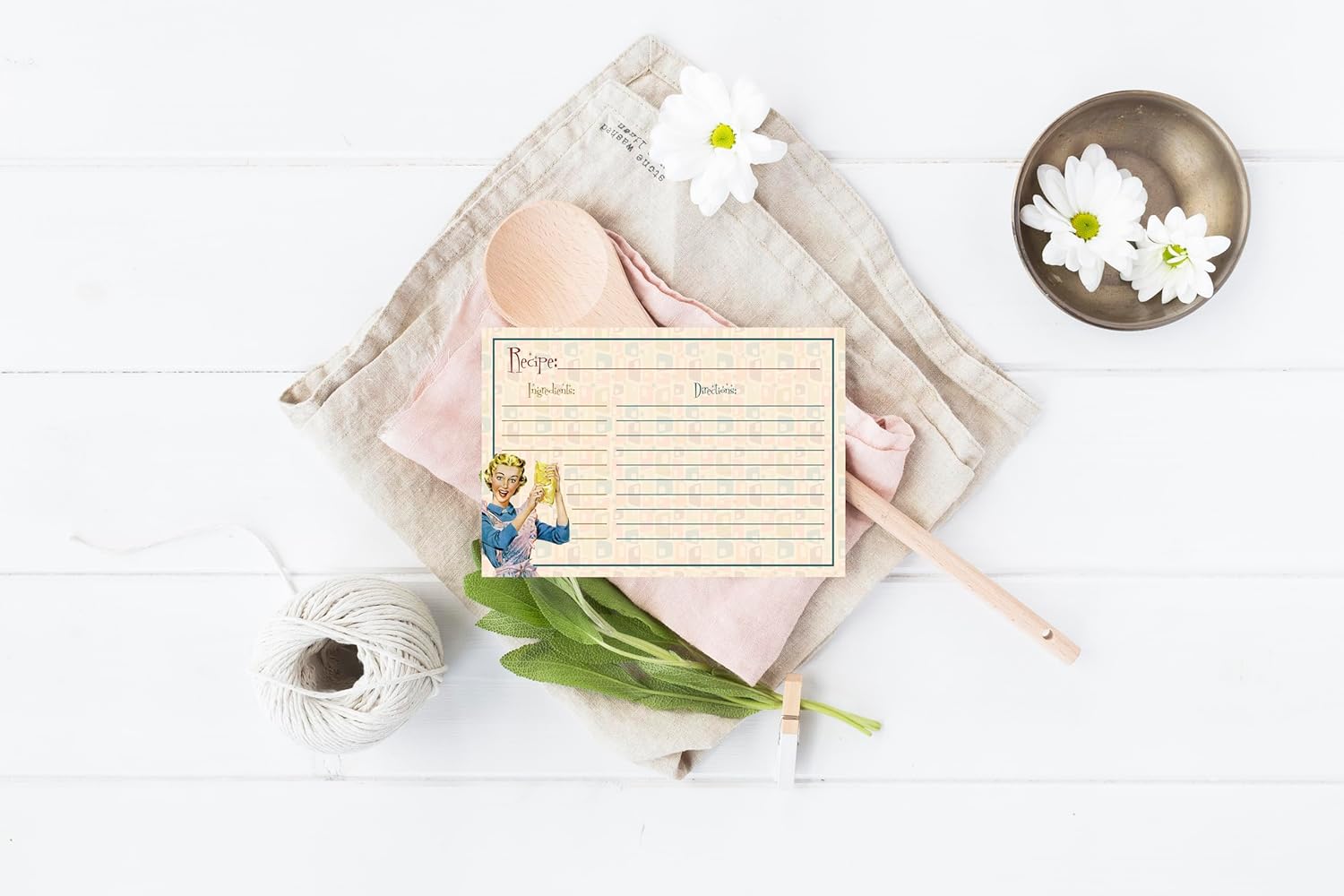 Retro Housewife 4x6 Vintage Design Recipe Card Gift Set (Set of 24)