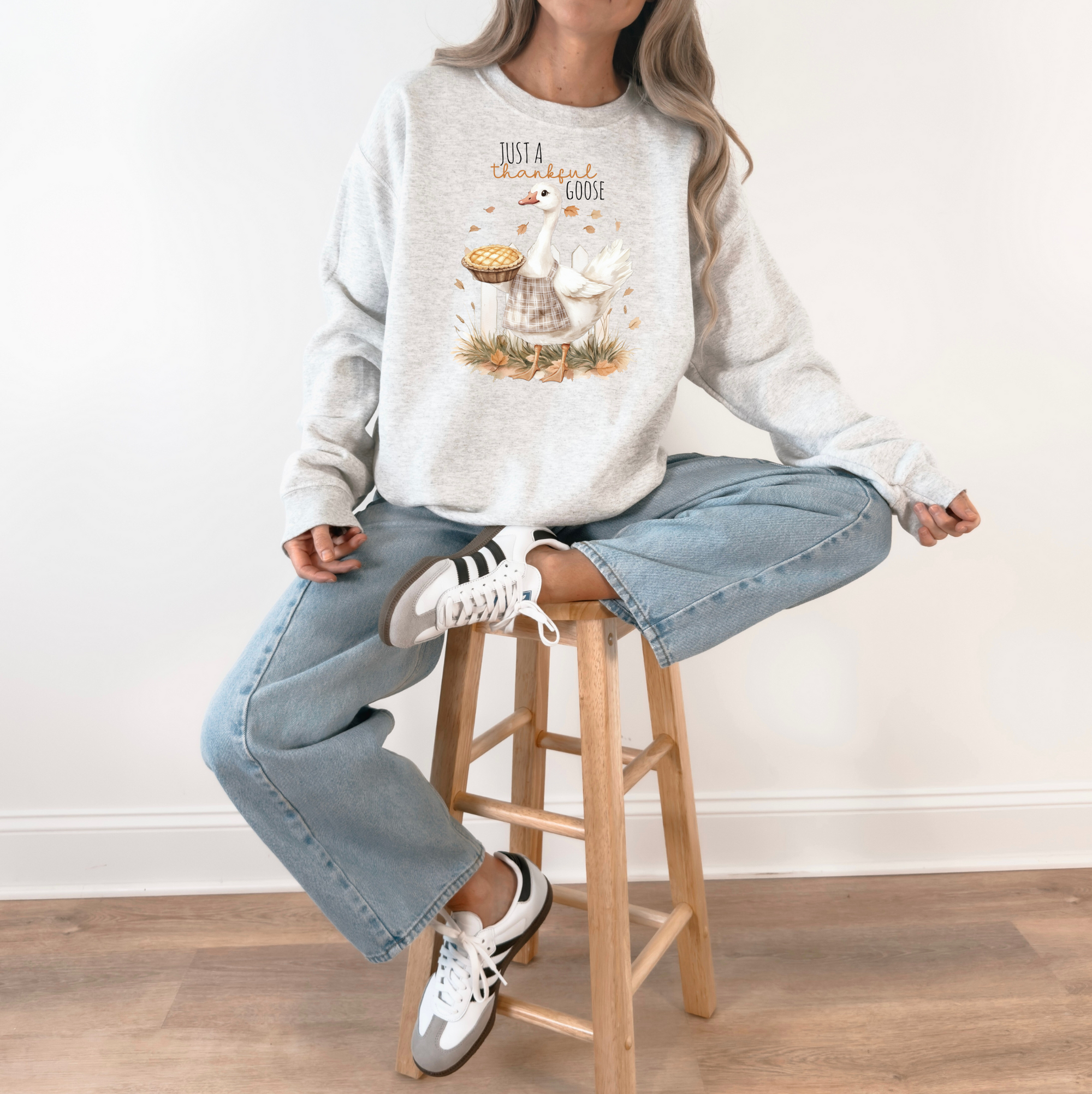 Just a Thankful Goose - Cozy Crewneck, Thanksgiving Sweatshirt, Fall Fashion, Gift for Thanksgiving Celebrations