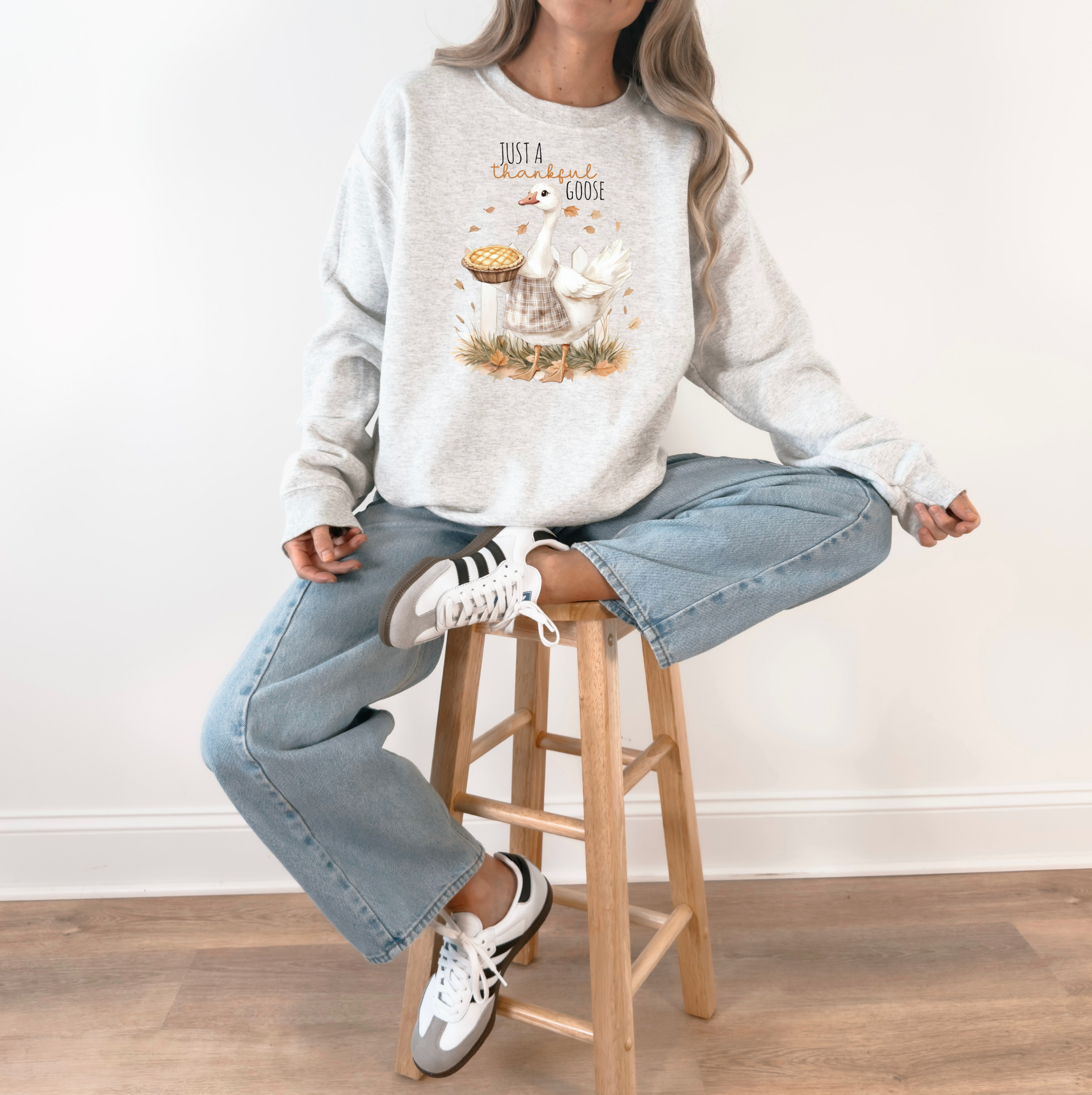 Just a Thankful Goose - Cozy Crewneck, Thanksgiving Sweatshirt, Fall Fashion, Gift for Thanksgiving Celebrations